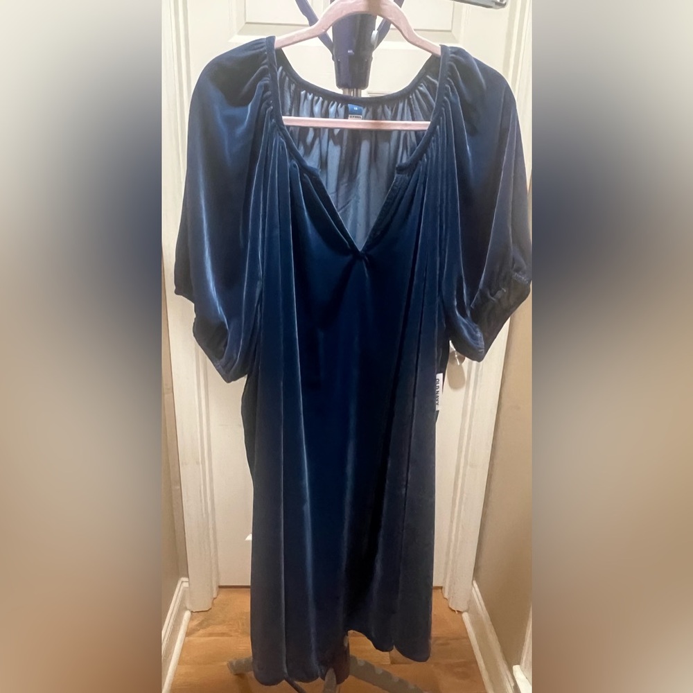 Old Navy Velvet Dress in Deep Blue